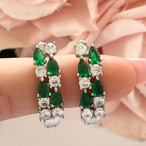 Sparkly Emerald Green Silver Cubic Zirconia Sterl… - image 1