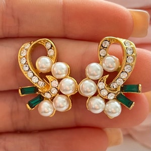 1960s Gold Plated Faux Pearl Green Diamanté Sparkly Clip On Earrings