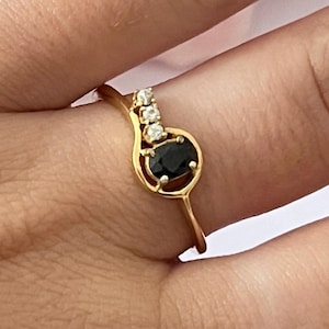 Gold Plated Sparkly Black Cubic Zirconia Statement Ring UK Size: Q