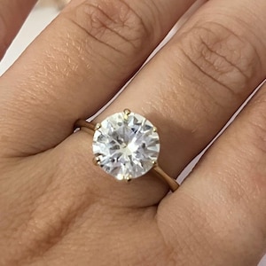 Gold Plated Sparkly Cubic Zirconia Statement Ring UK Size: P