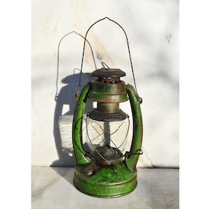 Antike Petroleumlaterne, Öllampe, Hängelaterne, Rustikale Lampe, Gartenlaterne, Außenlaterne