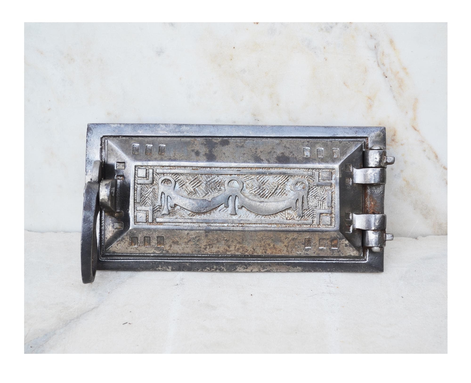 鋳鉄製の薪窯の扉、アンティークの暖炉の扉、侘び寂びの装飾 - Etsy 日本