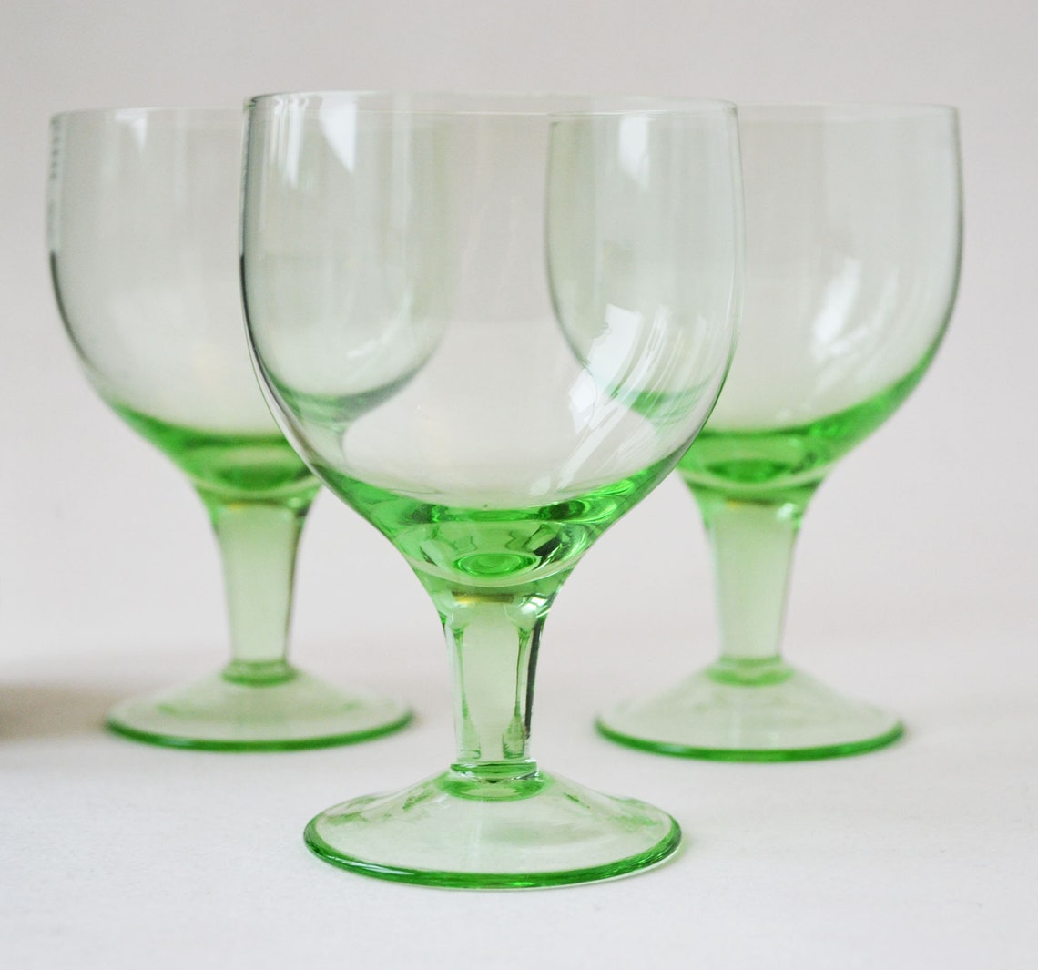 Vintage green wine glasses Set of 3 Etsy