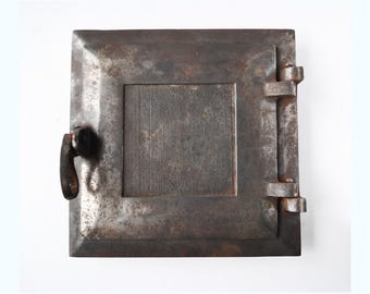 Gusseiserne Holzofentür, Vintage Kamintür