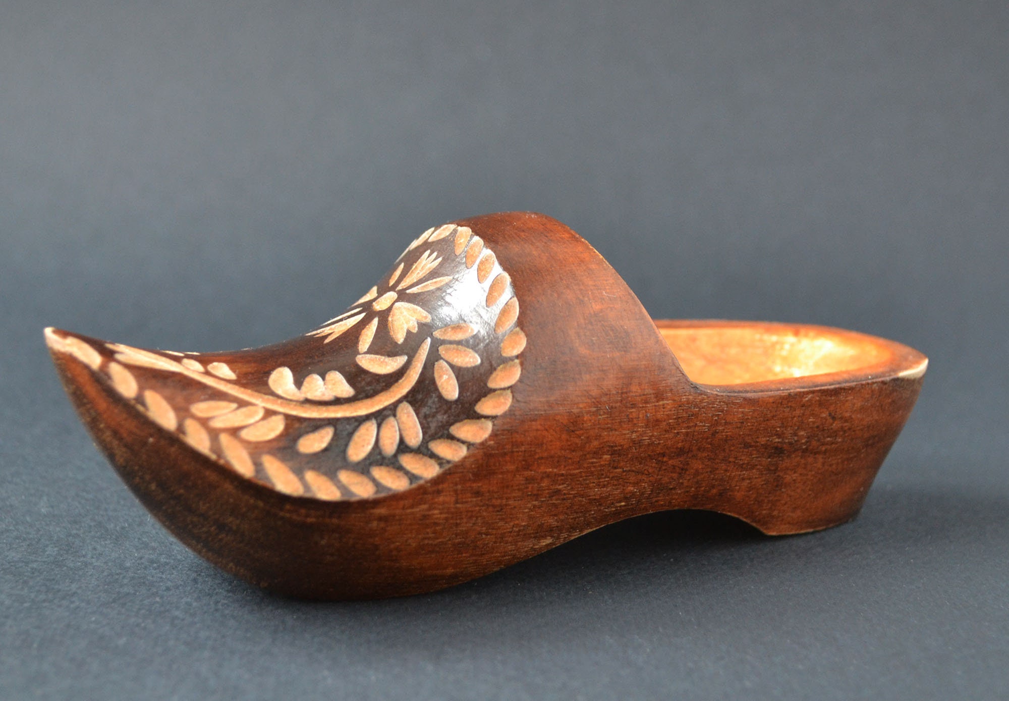 Small wooden shoe jewelry holder pins holder Etsy