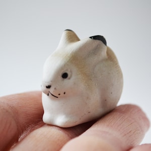 Miniature Bunny figurine, Tiny vintage Rabbit