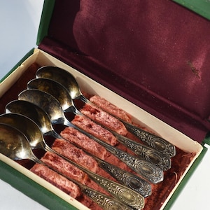 Vintage set of 6 silver plated tea spoons