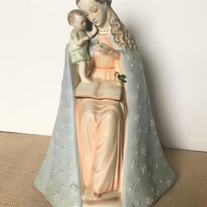 9&quot; Flower Madonna - Goebel Hummel - Full Bee TMK-2 - Open Halo