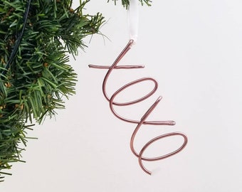 xoxo ornament -  wire words Handmade [tree decoration, letter ornament, personalized ornament, anniversary gift, wedding gift, couple gift