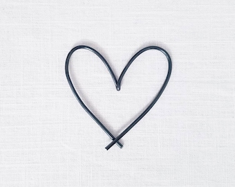 Wire heart - add on to any order [wire wall art- shelf decor- wall decor- door sign- wall sign- wire words- gallery- line art |