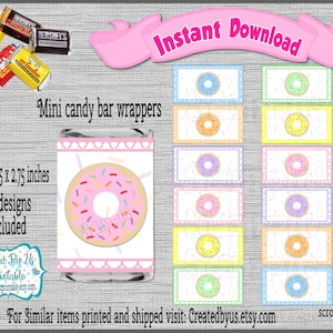 Op de afbeelding: Printbare donut-thema snoepreepverpakkingen in verschillende kleuren. De verpakkingen zijn ongeveer 1,5 bij 2,75 inch. Direct downloaden.