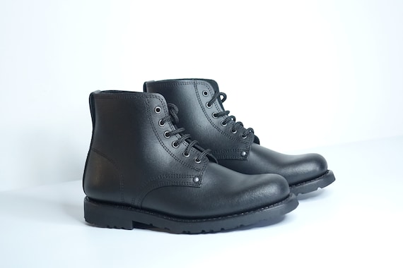 Vintage Mens Black Boots Size 8 US 41 EU Made In Portugal Vintage Mens Black Boots Size 8 US 41 EU Made | Mercari main image 2