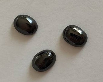 Cabujón de ágata negra sintética ovalado 6 x 8 mm 5 piezas.