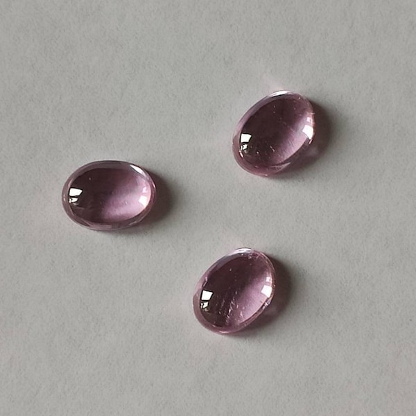 Cabochon synthétique saphir rose ovale 6 x 8 mm 5pcs.