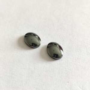 Cabochon di Ematite naturale 6x8mm ovale
