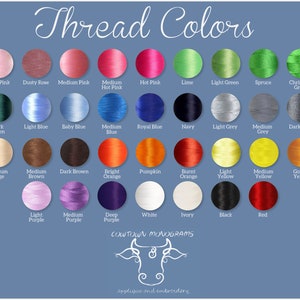 Puede incluir: Una carta de colores titulada "Thread Colors" con una variedad de colores de hilo, incluyendo rosas, azules, verdes y amarillos. La carta tambi&eacute;n incluye los nombres de los colores. El logotipo de Cowtown Monograms est&aacute; en la parte inferior.