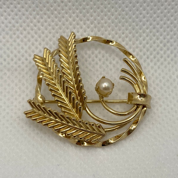 Vintage Brooch ~ Pin ~ Flower ~ Leaf ~ 12K Gold Filled ~ Dixelle ~ Jewelry ~ Gold Toned ~ Gift ~ Costume Jewelry ~ Gift For Her