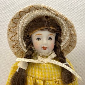 Vintage  Doll ~ 7.5&quot; ~ Collectible Doll ~ Toy ~ Gift ~ Soft Body ~ Porcelain