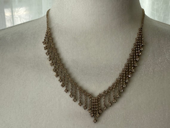 Vintage Necklace ~ 15"- 20" ~ Silver Toned ~ Jewe… - image 1
