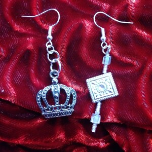 The Royal Crown Mismatch Silver earring set