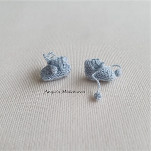 Hand Knitted Miniature Baby Booties 1:12 Dollhouse Decoration Size 0