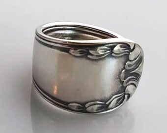 1693 /  Small Size Silver Spoon Ring - iK Alpaca