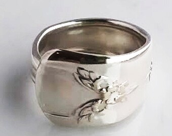 1553 / Pierścień ze srebra w kształcie łyżki - Gailstyn Rosebud 1954.