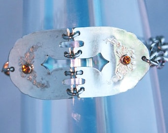 168 / Pulseira Vintage em Talheres com Garfos e Rebites de Cristal.