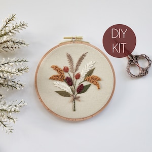 Beginner Embroidery Kit | Modern DIY Kit | Hand Embroidery Kit | Modern Floral Embroidery Kit | Gift | Modern Hand Embroidery | Craft Kit
