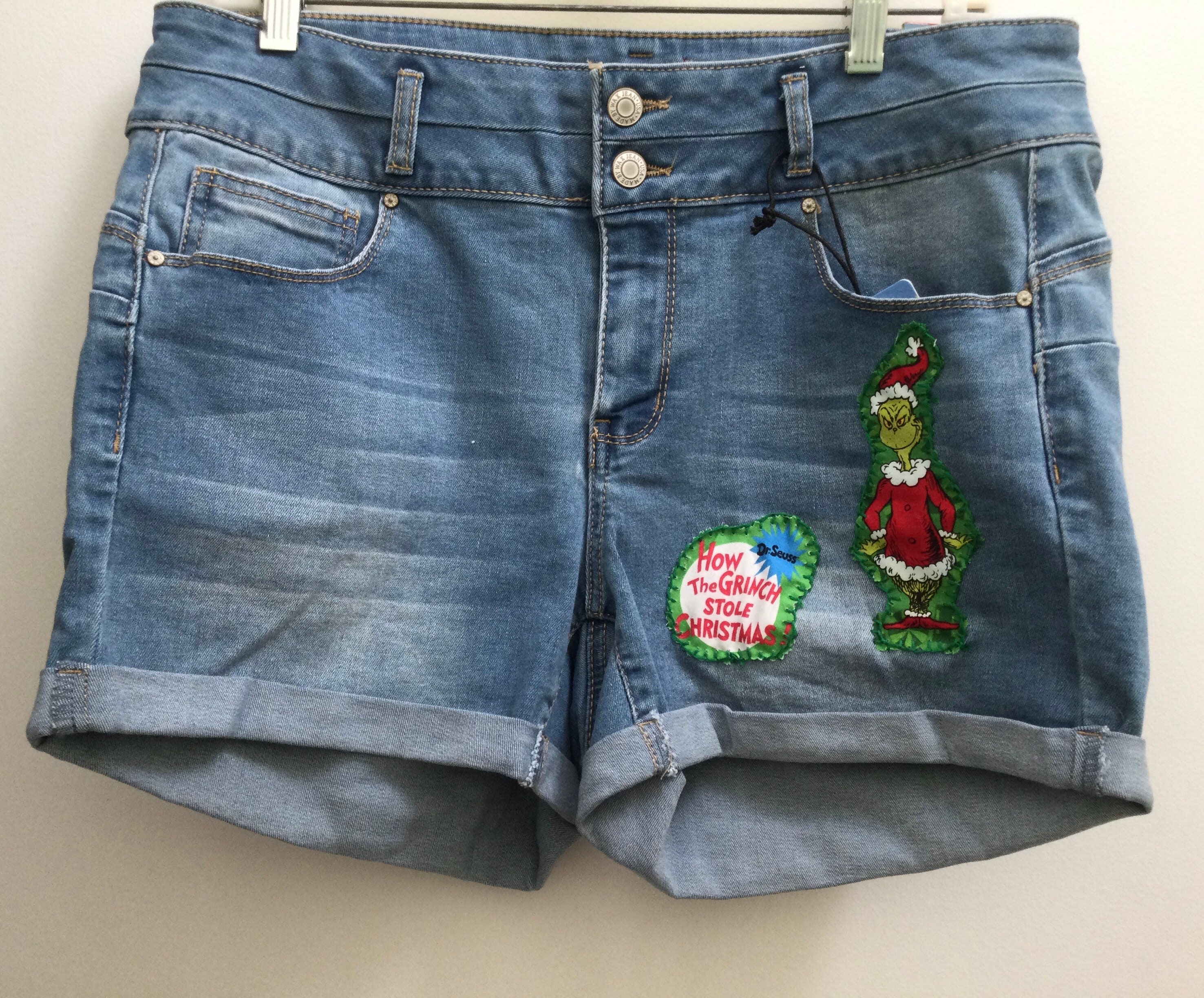 grinch booty shorts