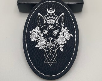 Witchy Celestial Cat Keychain – Laser Engraved Faux Leather, Halloween Accessory, Mystical Cat Charm