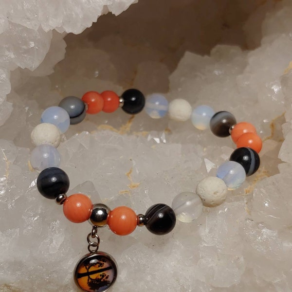 Bracelet en corail, agate noire, opalite et pierre de lave blanche 8mm