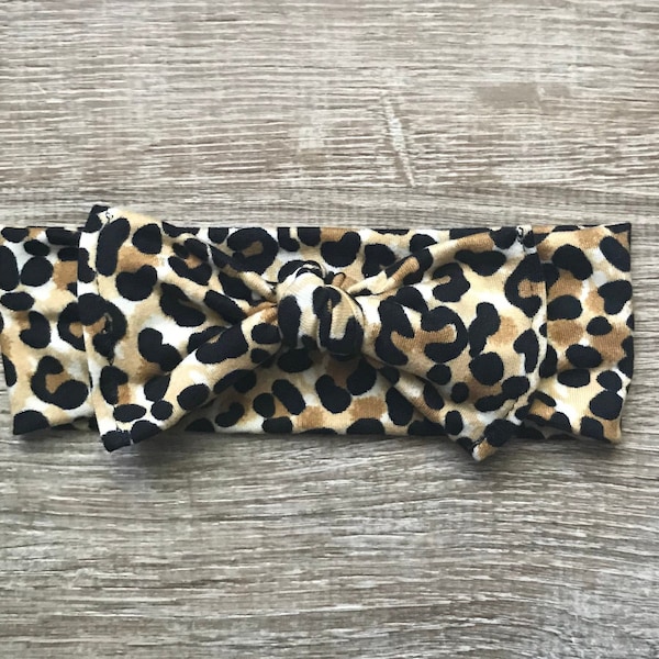 Cheetah Print Baby, Toddler, or child headband with bow / Leopard print baby headband / headband for baby / cheetah baby headband / baby bow