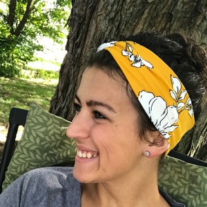 White Floral on Mustard Yellow Knotted Women’s Headband / Mustard Yellow Headband / Floral Headband / Knotted Women’s  Headband