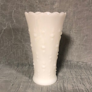 Vintage Anchor Hocking Teardrop Milk Glass Vase