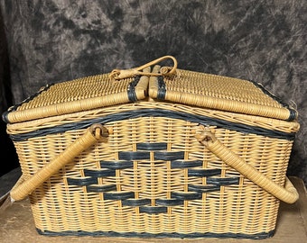 Vintage Small Adirondack Style Picnic Basket, Wicker and Bamboo Basket, Basket with Double Lid