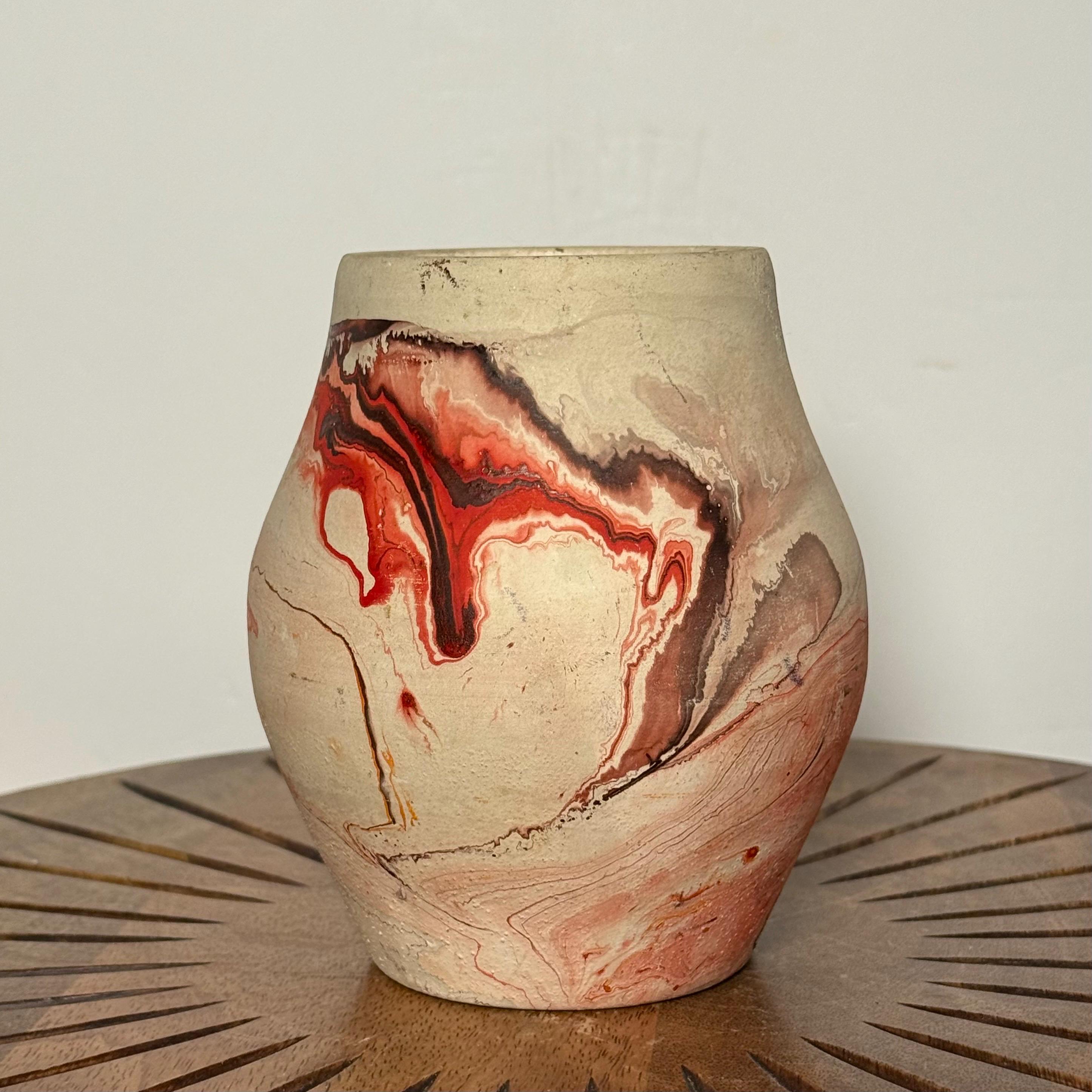 Vintage Nemadji Pottery ネマジポタリー USA Vintage Nemadji Indian River Pottery Vase, Native Clay Swirled
