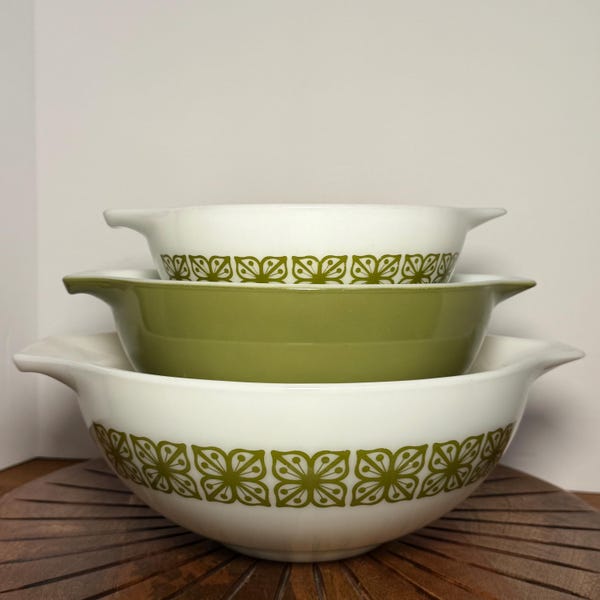 Vintage Pyrex Verde Square Flowers   Cinderella Bowl Set, Cinderella Mixing Bowls, Set of 3 Verde Green Cinderella Bowls
