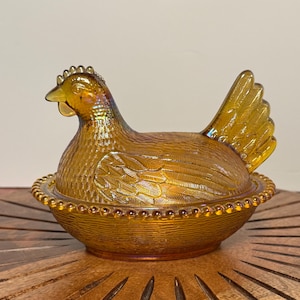 Vintage Indiana Glass Amber Gold Iridescent Hen on Nest, Carnival Glass Nesting Hen