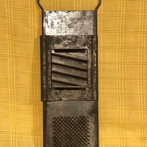 Vintage Blufton Slaw Cutter