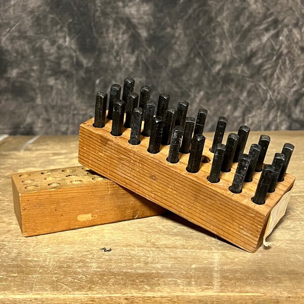 Metall-Stempel Mit Fuß-Motiv – 7 Mm Stempelfläche, 70 Mm Lang, Für Schmuck & Metall
