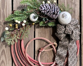 Lariat Christmas Wreath With Greenery, Pine Cones and Berries, Holiday Wreath, Lariat Rope Wreath, Christmas Decor