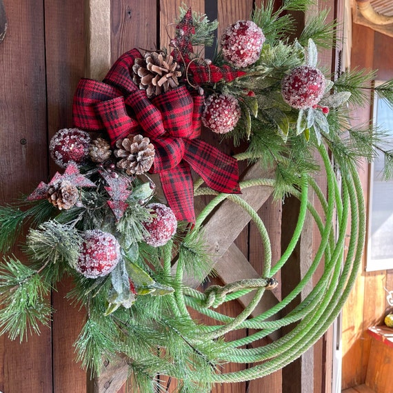 Lariat Christmas Wreath With Frosted Red Balls, Christmas Tree Picks,  Frosted Greenery, Buffalo Plaid, Holiday Wreath, Christmas Rope Wreath 