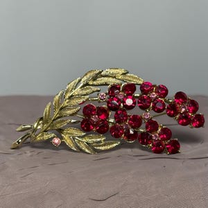 Vintage Pink Red Rhinestone Floral Brooch Pin, Gold Tone Leaf, Vintage Brooch Jewelry