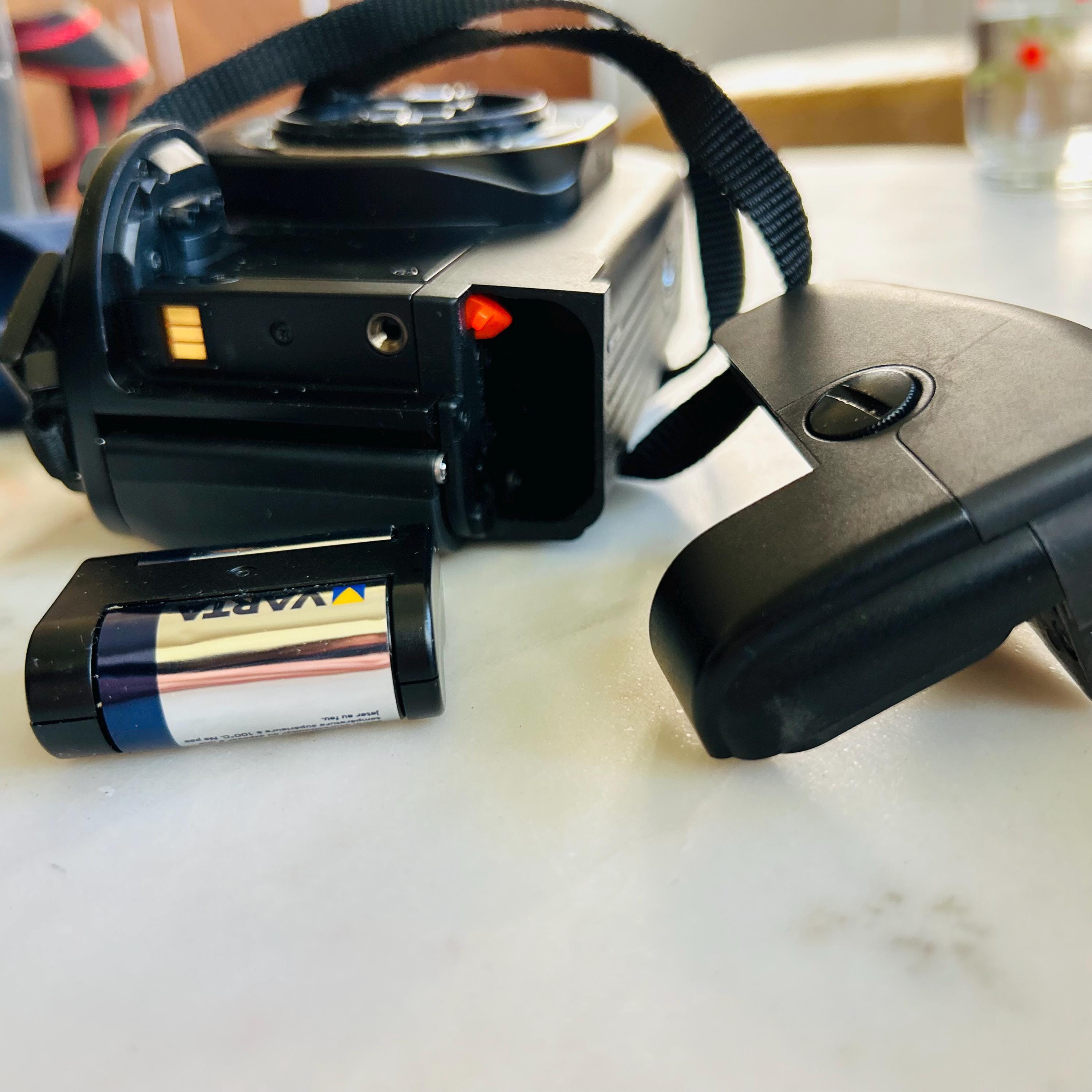 Canon EOS650 フィルムカメラ + スピードライト 188A フラッシュ +