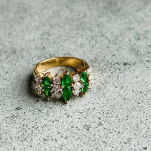 Faux Emerald Gold Tone Statement Cocktail Ring Size 5