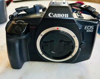 Canon EOS650 Film Camera + Speedlite 188A Flash + Tokina Lens