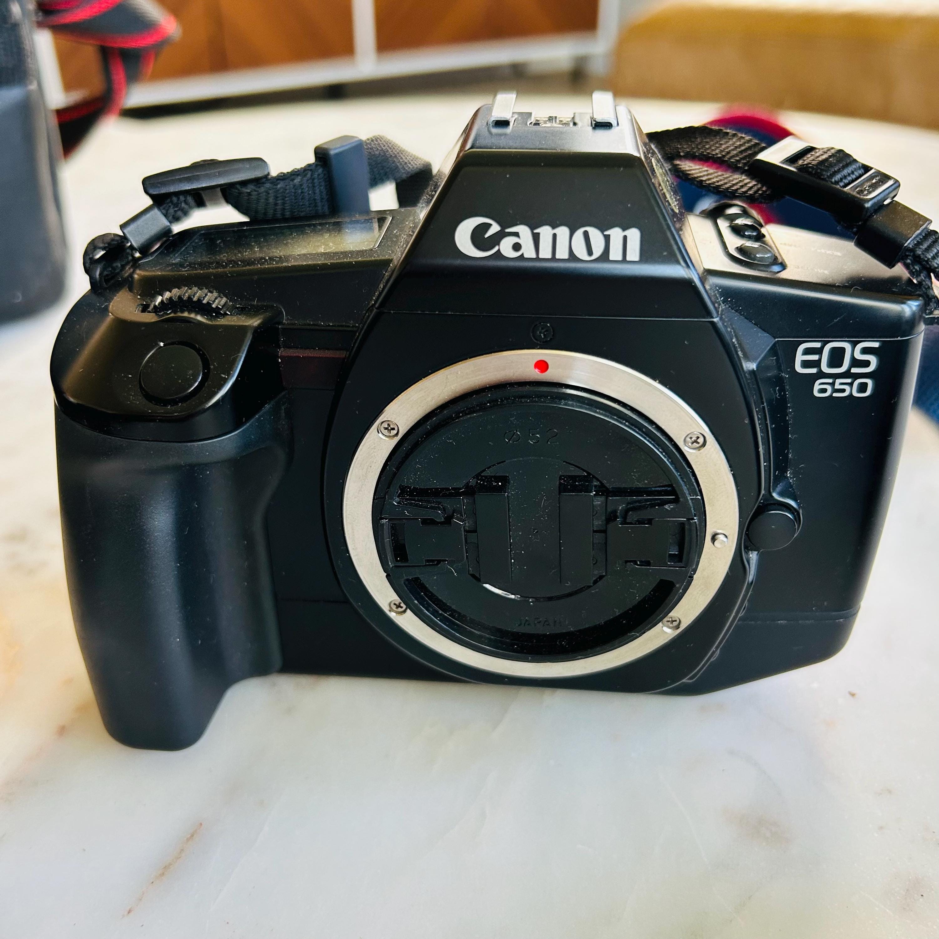 EOS650 キャノン Canon EOS 650 Film SLR Camera w/EF 50mm f1.8 Lens Kit (Metal