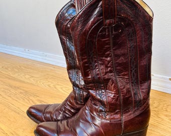 Botas vaqueras estilo español Dan Post, de piel color burdeos, modelo 6605, talla 8.5D para hombre.