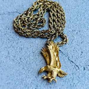 Gold Tone Flying Eagle Pendant Necklace Signed 1982 10&quot;